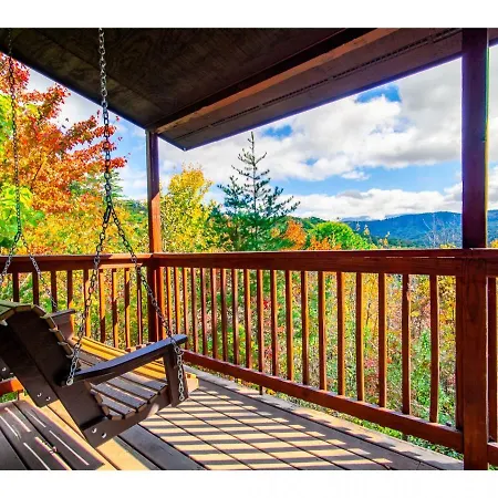 Villa Papa Bear - Private With Hot Tub, Pool Table, And View